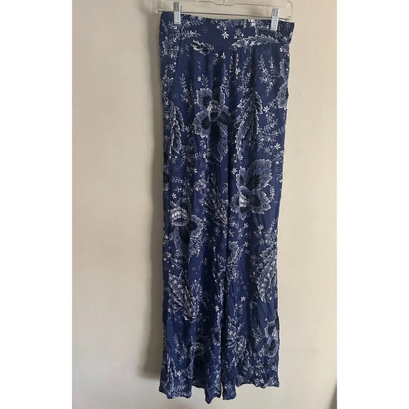 BCBG MAXAZRIA Floral Pull On pants elastic - Picture 1 of 9